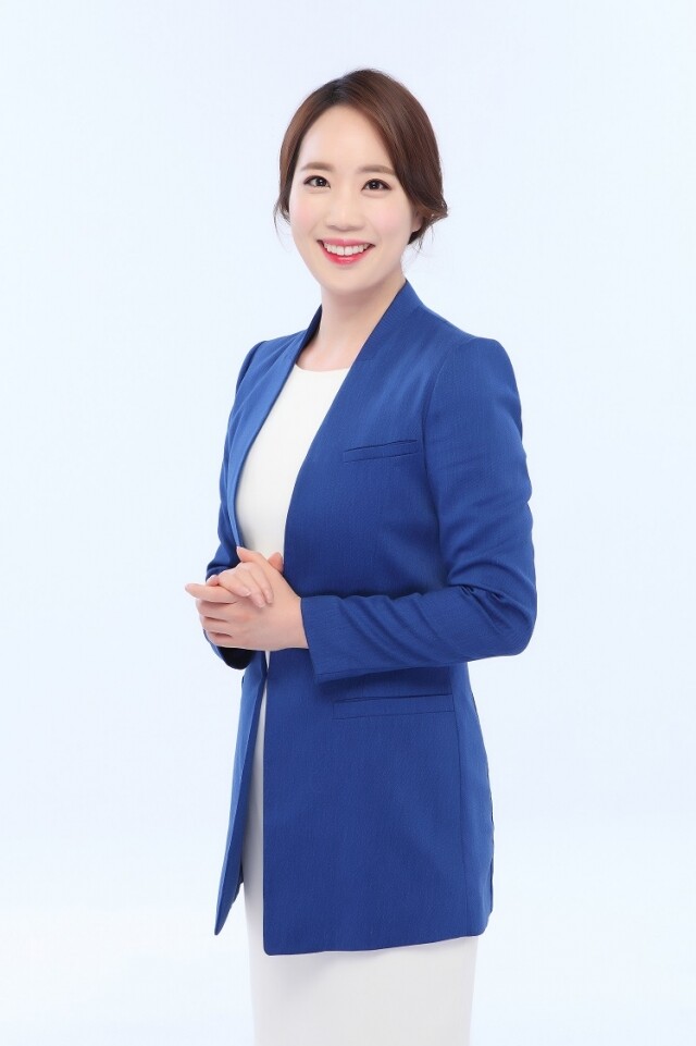 공무원수험신문-스텔라최-금일 오후6시 예약송출.jpg