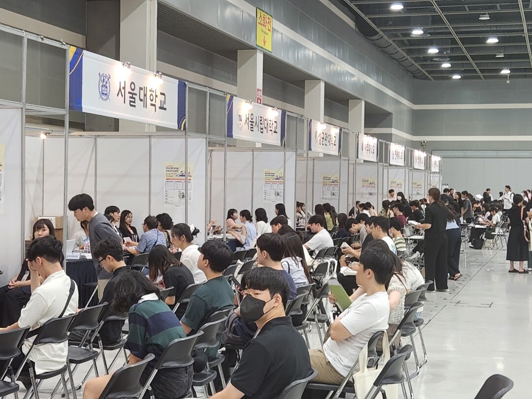 “로스쿨 원서접수 경쟁률 4년 만에 ...