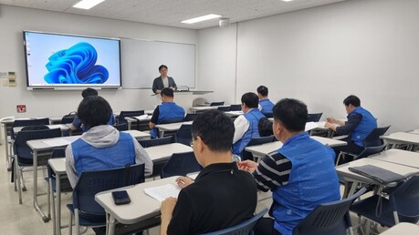 "월 20만원 연금도 기초연금 못 받아"…공노총, 정부에 제도 개선 촉구