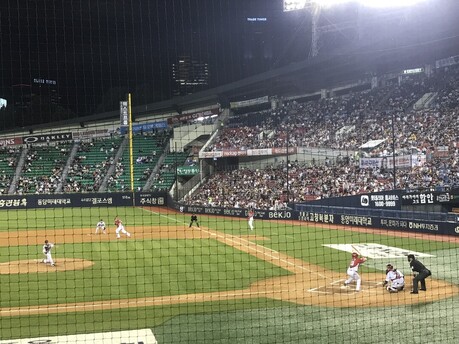 프로야구 포스트시즌 내일부터 암표 현장 단속…매표소·출입구 집중 점검